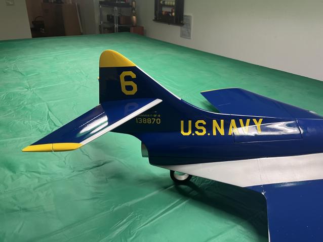 Cougar F9 F AIRWORLD 1:12 Completo
