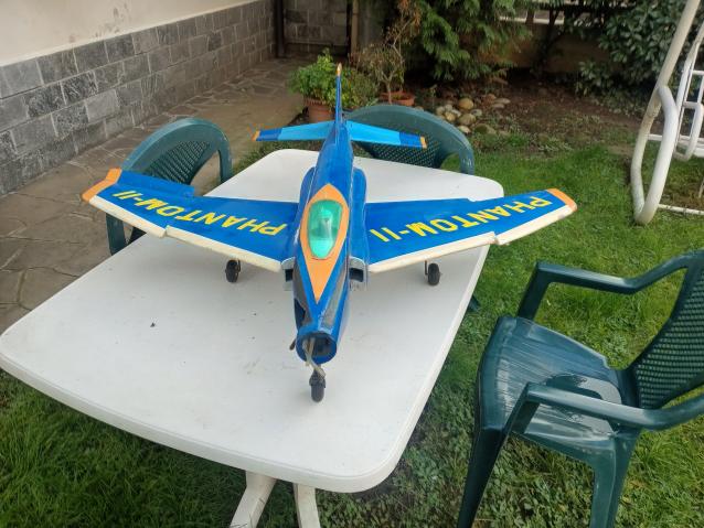 aereo modelo in balsa 